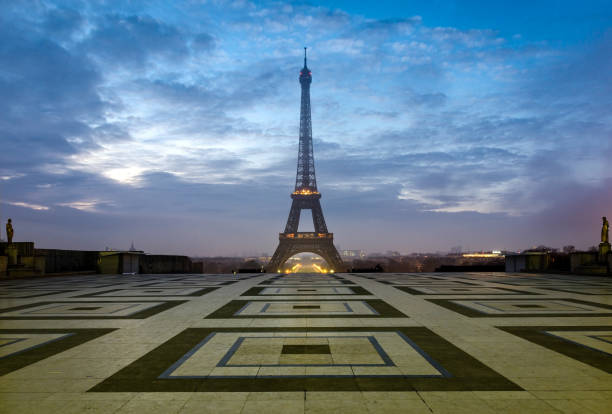 istock Paris Tour Eiffel scernic view at morning twilight 687250654