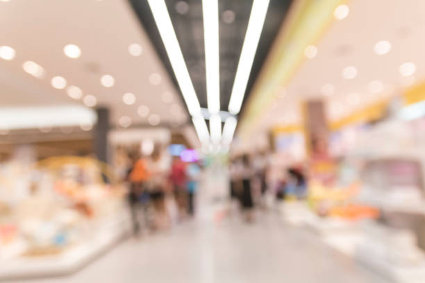istock Blurred shopping in shopping mall. 687309402