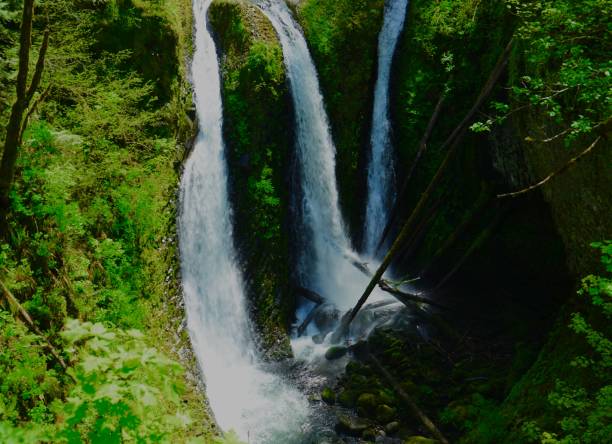 triple falls sublime - triple falls immagine foto e immagini stock