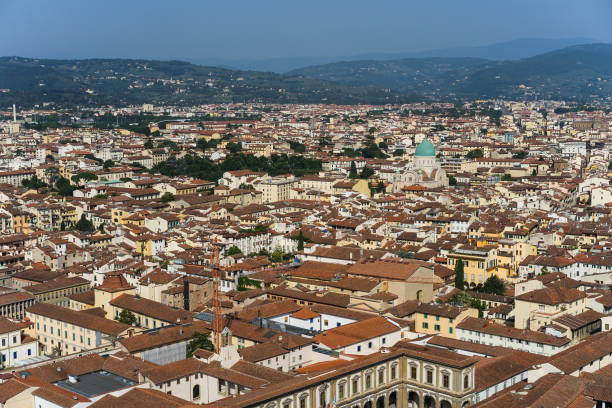 istock view over florence from cattedrale di Santa Maria del Fiore 687366534