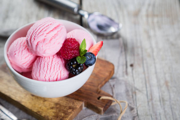istock Berry ice cream with fresh fruits 687435322