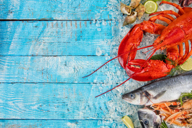 istock Many kind of seafood, served on crushed ice 687517392