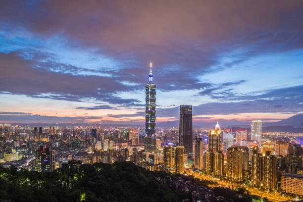 istock Taiwan Taipei city night view seen from mt.Elephant. 687559306