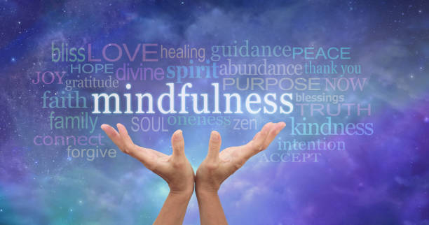 zen mindfulness meditation - om symbol fotos imagens e fotografias de stock