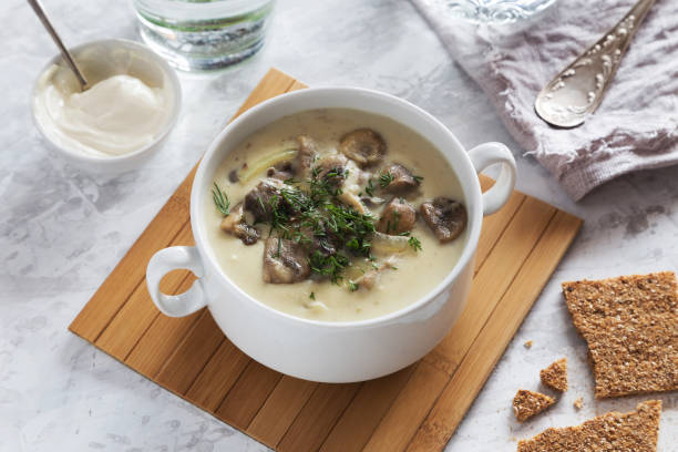 istock Mushroom cream soup with crisp bread 687679342