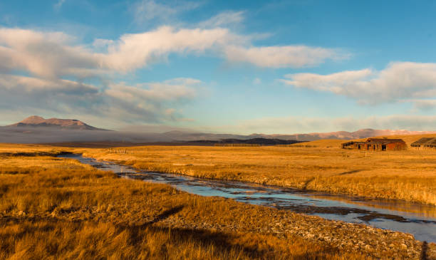 istock A Barn in the Distance 687857484