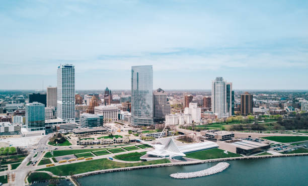 istock Milwaukee Skyline Aerial 687909138