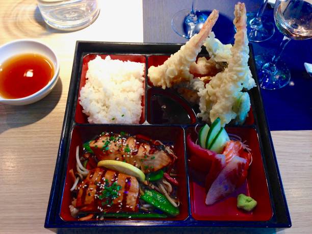 istock Japanese in France 687910050