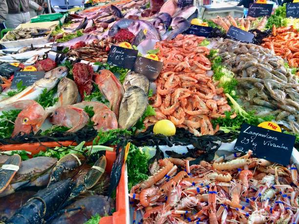 istock Fish market in France 687912166