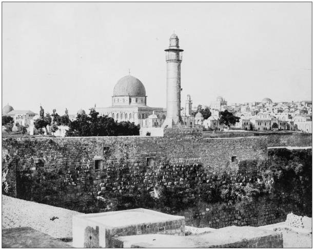 ilustrações de stock, clip art, desenhos animados e ícones de antique photographs of holy land, egypt and middle east: mosque of omar and jewish quarter - jesus christ jerusalem apostle judaism