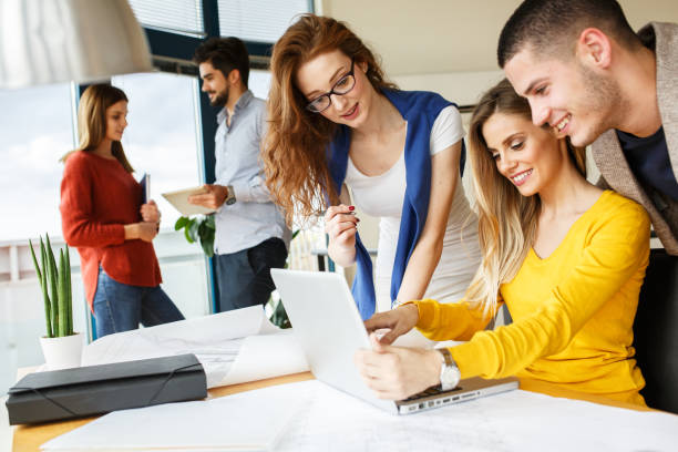 istock Business people 687953872