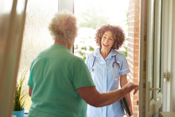 istock house call to senior patient 687979562