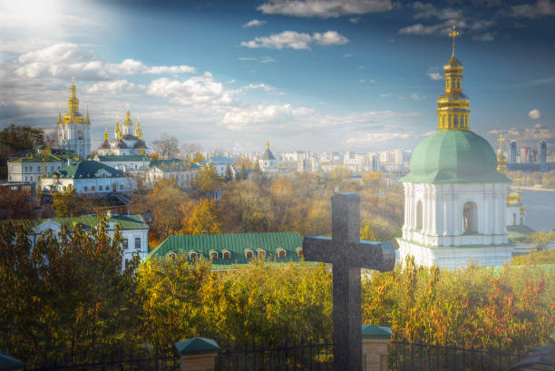 istock View of Kiev Pechersk Lavra 688117600