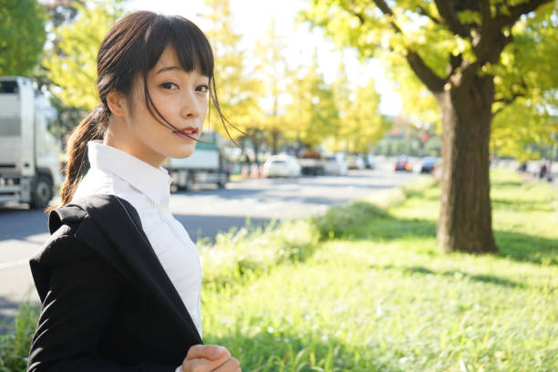 istock Women in suits 688242438