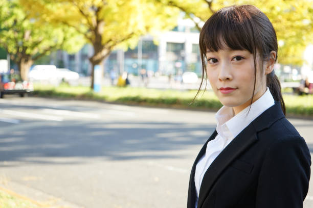 istock Women in suits 688243006