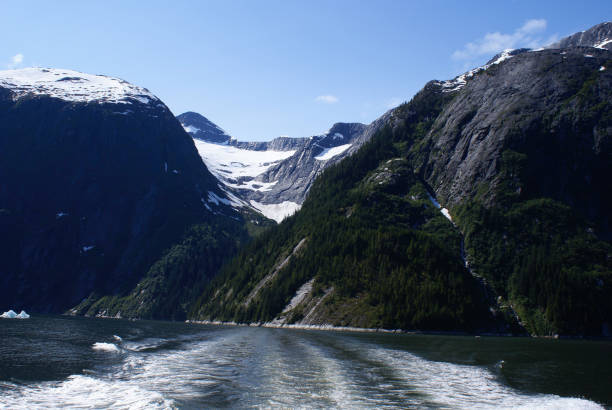 istock Mountains in Tracy Arm Fjord 688256228