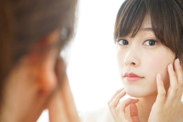 istock Women in front of the mirror 688274542