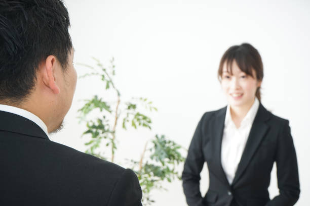istock Men and women to have a conversation 688292312