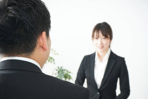 istock Men and women to have a conversation 688292318