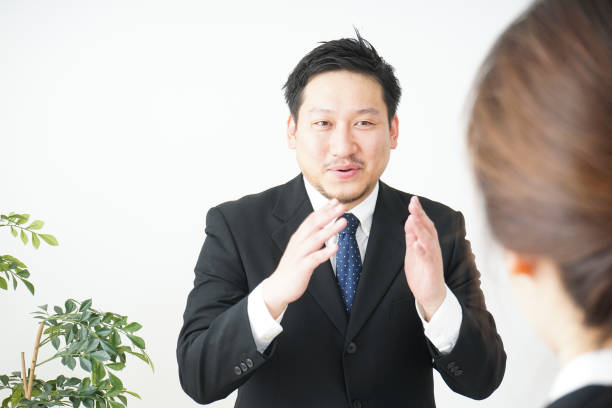 istock Men and women to have a conversation 688294712