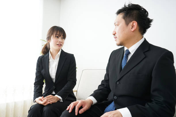 istock Men and women to have a conversation 688294902