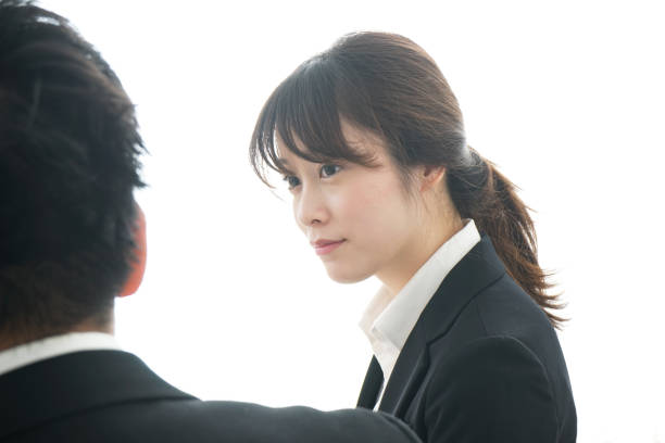 istock Men and women to have a conversation 688295072