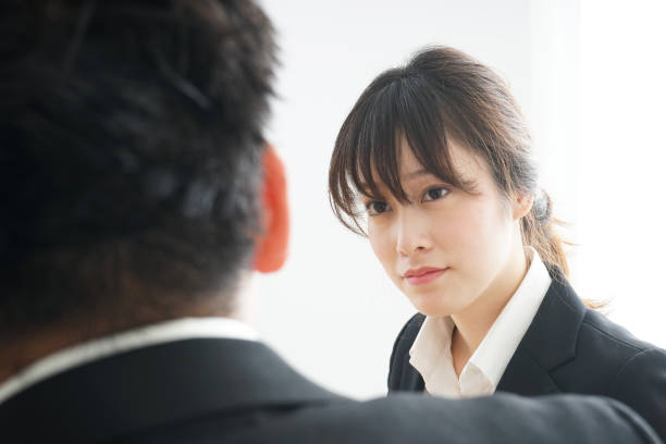 istock Men and women to have a conversation 688295354