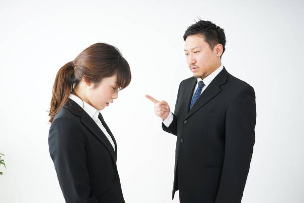 istock Men and women to have a conversation 688297932