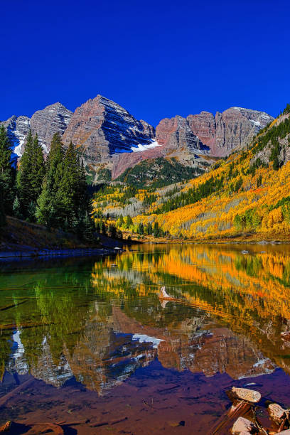 istock Autumn Splendor at Maroon Bells 688328722
