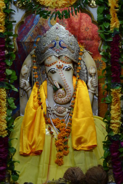 istock GOD OF OMEN GANESHA 688329188