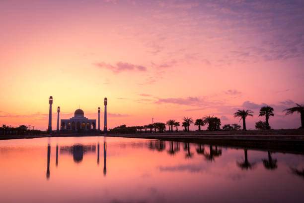 istock silhouette of mosque 688348148