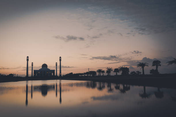 istock silhouette of mosque 688348182