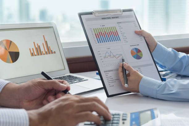 istock businessman meeting 688352404