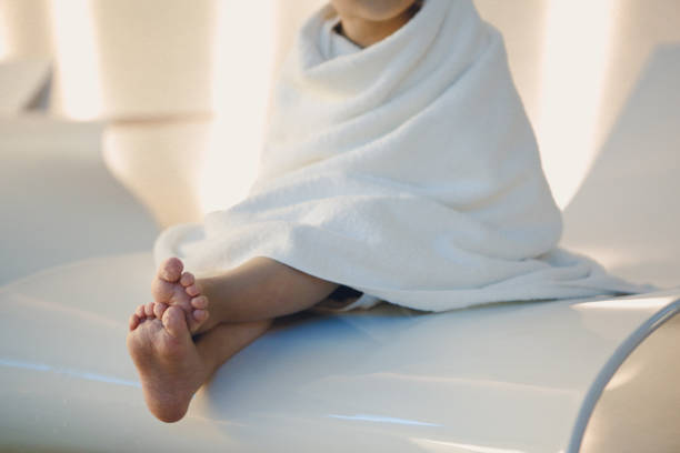 after swimming Wrinkled Toes wrinkled water human foot child stock pictures, royalty-free photos & images