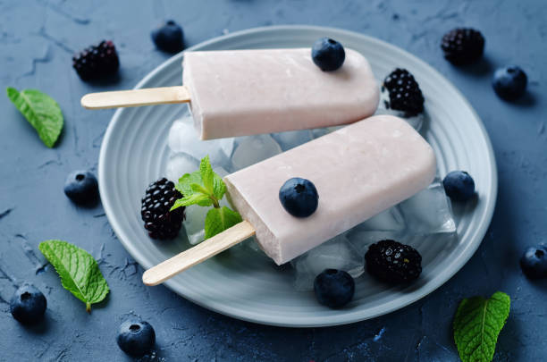 istock Vanilla Ricotta ice cream with blackberry and blueberry 688393902