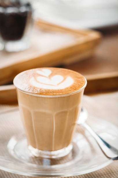 coffee milk - biscotti coffee cappuccino latté imagens e fotografias de stock