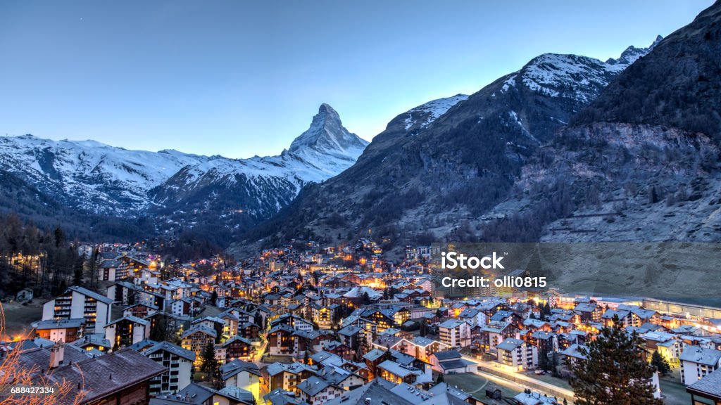 Matterhorn und Zermatt anzeigen - Lizenzfrei Zermatt Stock-Foto