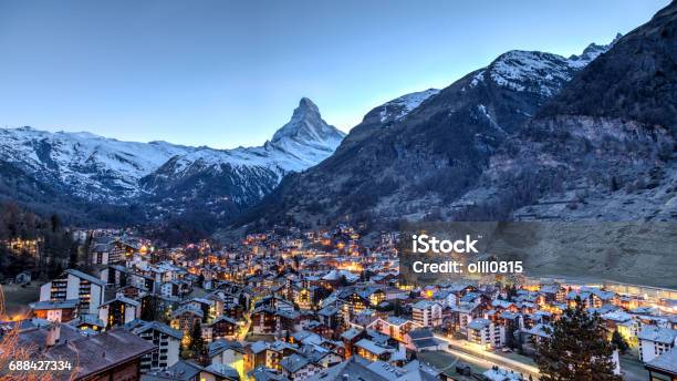 Matterhorn Und Zermatt Anzeigen Stockfoto und mehr Bilder von Zermatt - Zermatt, Winter, Schweiz