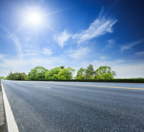 istock Country asphalt road 688508676