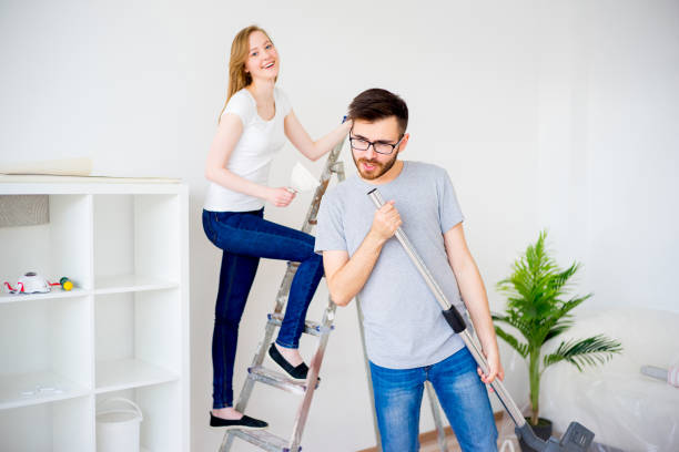 istock Couple renovating apartment 688518896