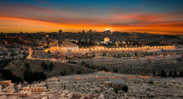 일몰에 의해 예루살렘 도시 - mount of olives 뉴스 사진 이미지