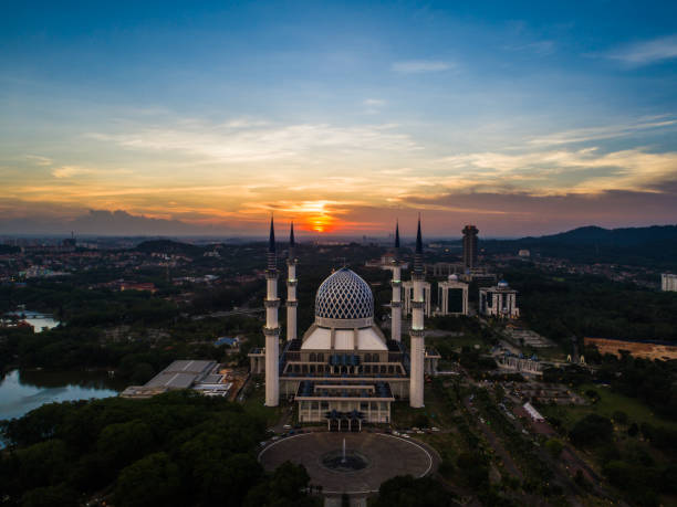 istock Masjid (Mosque) Sultan Salahuddin Abdul Aziz Shah from aerial view during sunset. 688815802