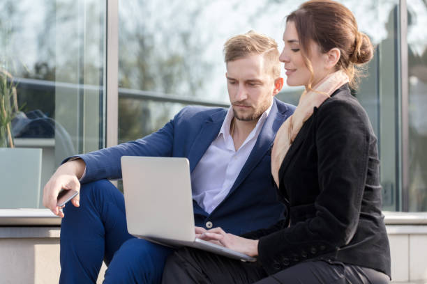 istock Business people working outdoors 688888584