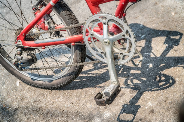 istock Closer shot of man's feet based on bicycle's pedal 688955244