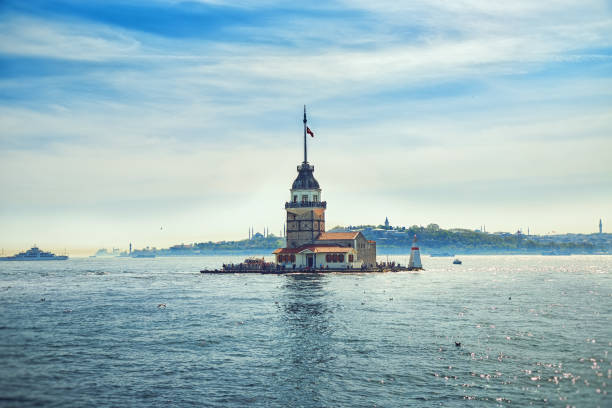 istock Maiden's Tower in istanbul 688970304