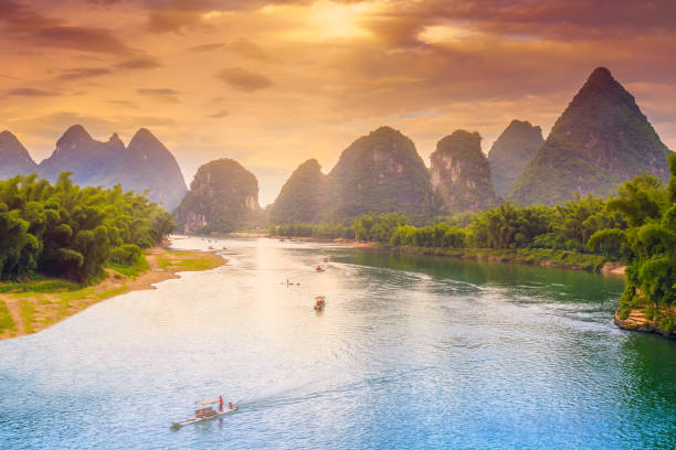 istock Guilin in Yangshuo, Guangxi, beautiful landscape 689004442