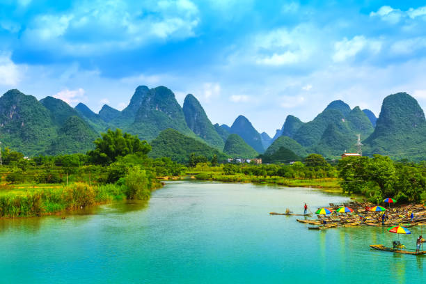 istock Guilin in Yangshuo, Guangxi, beautiful landscape 689007830