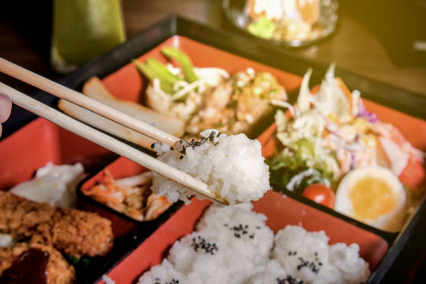 istock japanese cuisine. lunch box set 689179756