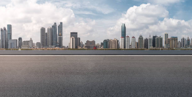 istock Roads, roads, and city skylines 689186034