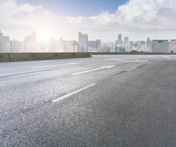 istock Roads, roads, and city skylines 689186184